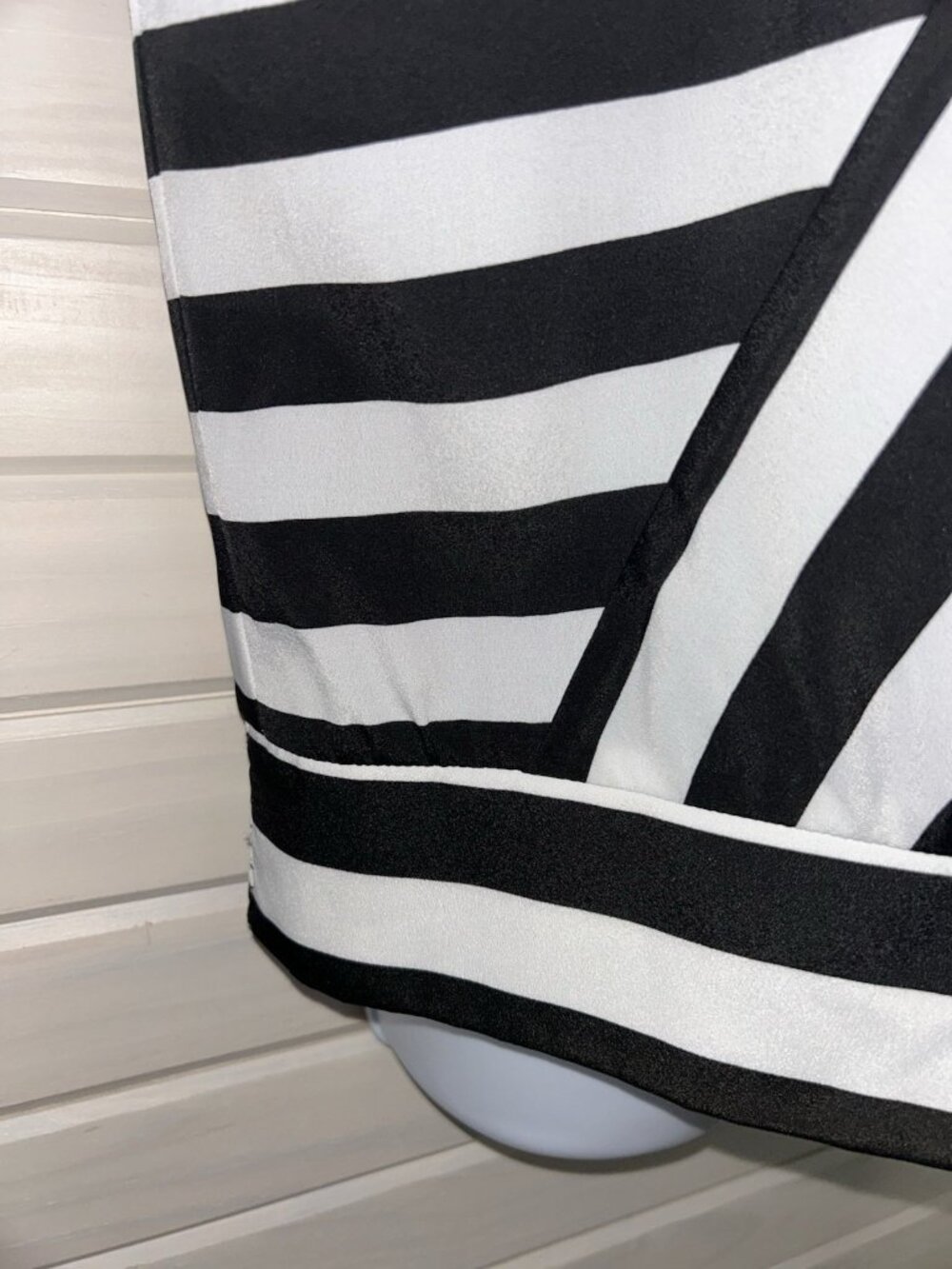 WHBM Sz SMALL Black White Mixed Stripe Top Dolman Sleeve Boat Neck EUC - Picture 6 of 12